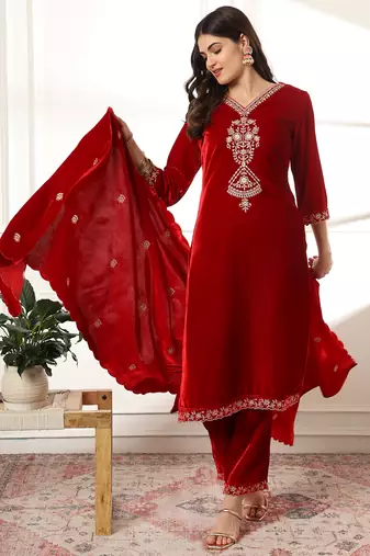  velvet maroon kurta dupatta set with embroidery