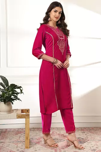  velvet pink kurta dupatta set with embroidery