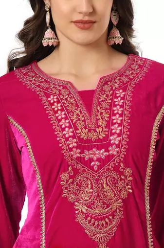  velvet pink kurta dupatta set with embroidery