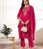 pink velvet kurta dupatta set with embroidery