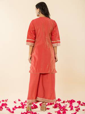  silk kurta dupatta set with flared bottom and embroidery 3