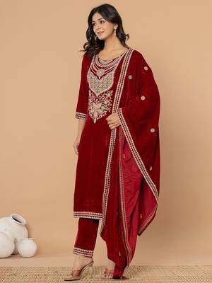  maroon velvet embroidered a have  dupatta set 2