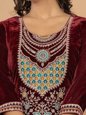  burgundy velvet embroidered a have  dupatta set 4