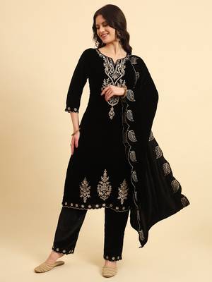  black velvet kurta dupatta set with embroidery 1