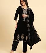  black velvet kurta dupatta set with embroidery