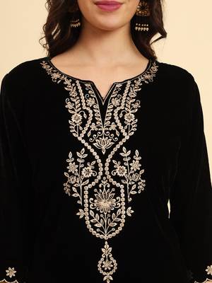  black velvet kurta dupatta set with embroidery 4
