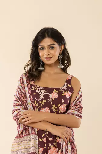 brown sleeveless cotton kurta with dupatta set