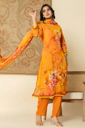  pure oragnza kurta set with pant and organza dupatta comes with cotton lining and intricate handwork