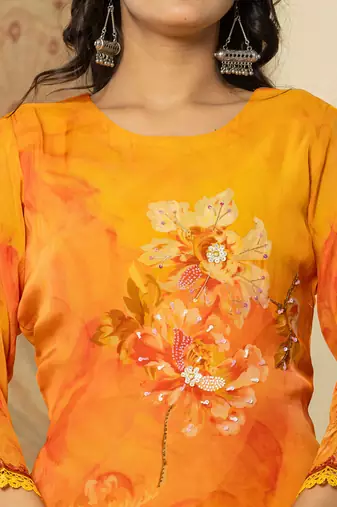  pure oragnza kurta set with pant and organza dupatta comes with cotton lining and intricate handwork