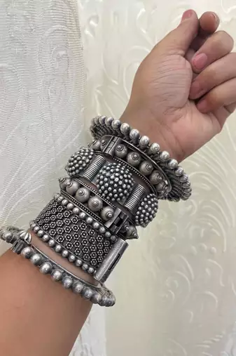 Bangle kada set handcrafted oxidized silver chura kada set perfect for bridesmaids antique vintage kada set