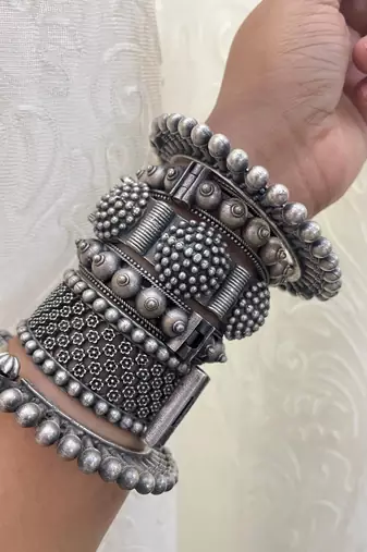 Bangle kada set handcrafted oxidized silver chura kada set perfect for bridesmaids antique vintage kada set