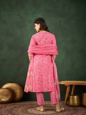 Baby pink embroidered cotton round neck kurta sets 2