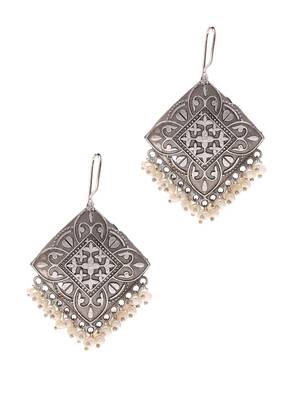 Diamond-shaped tribal silver-plated drop earrings 2