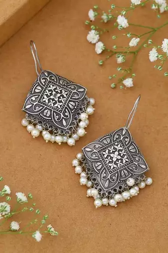 Diamond-shaped tribal silver-plated drop earrings