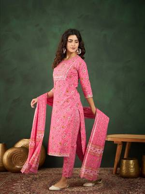 Baby pink embroidered cotton round neck kurta sets 3