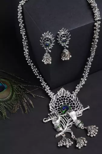 Oxidised silver-plated peacock feather jewelry set with blue & green accents