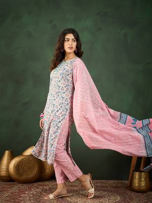 Peach embroidered cotton round neck kurta sets 3