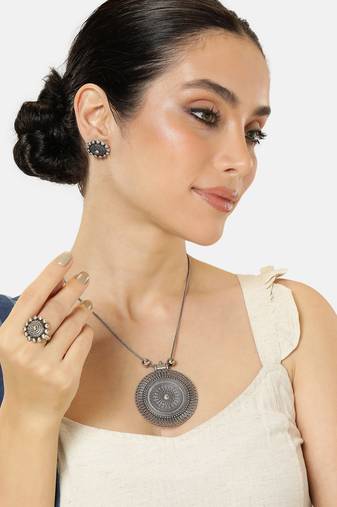 Silver-plated oxidised necklace set with earrings and matching ring