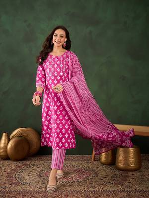 Pink embroidered cotton round neck kurta sets 1
