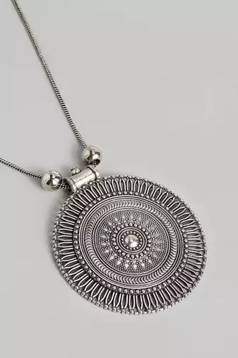 Silver-plated oxidised necklace set with earrings and matching ring