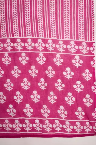 Pink embroidered cotton round neck kurta sets