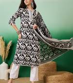 Black printed cotton round neck kurta sets