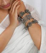 Elegant silver-plated stacked bracelet set with adjustable screw & hinge lock
