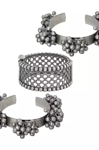 Elegant silver-plated stacked bracelet set with adjustable screw & hinge lock