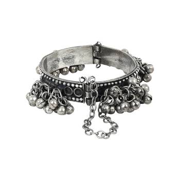 Stacked bracelet set with oxidised bracelet and embossed cuff 5