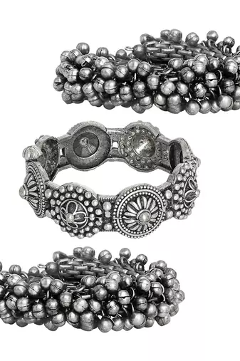 Silver-plated stacked bracelet set with delicate details