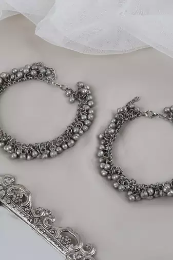 Silver-plated oxidised ghungroo anklet with lobster clasp