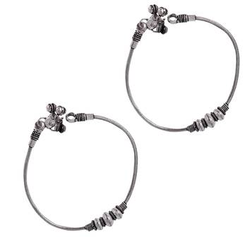 Silver-plated oxidised anklets with rawa work and ghungroo details 3