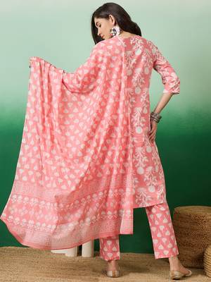 Peach embroidered cotton v neck kurta sets 2