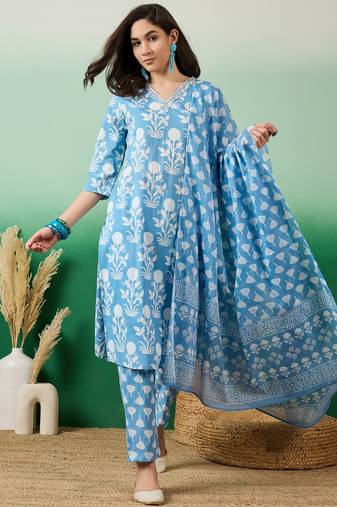 Blue embroidered cotton v neck kurta sets