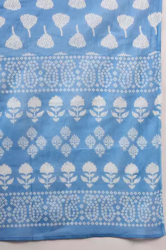 Blue embroidered cotton v neck kurta sets