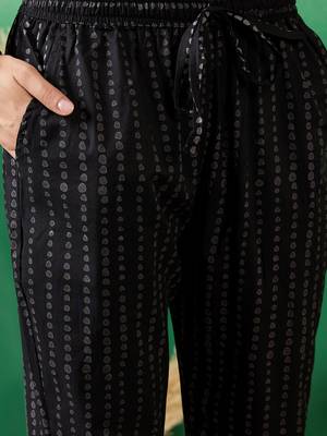 Black embroidered cotton round neck kurta sets 4