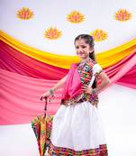 Banjara india girls kutch work embroidered lehenga choli set with dupatta (cc-dmnd) - white