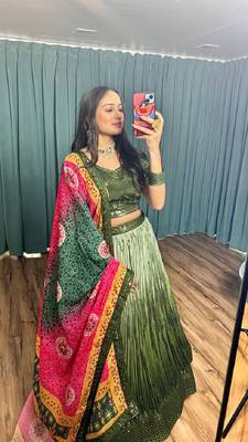 Bollywood Style Wedding Lehenga Choli 4
