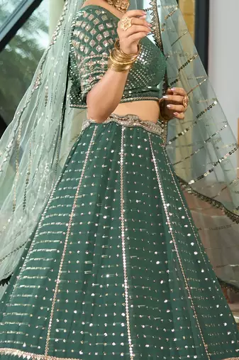 Glamorous Designer Lehenga Choli for Bridal and Bridesmaids Wedding Wear Choli