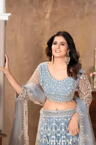 Designer Bollywood Style Wedding Lehenga Choli for Bride