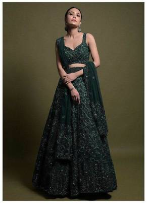 Designer Bollywood Style Wedding Wear Lehenga Choli 1