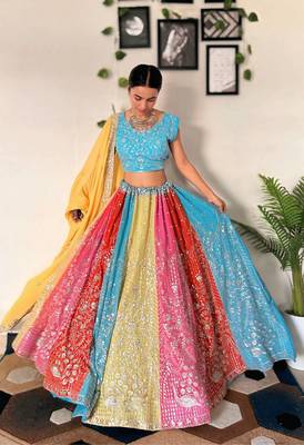Bollywood Style Wedding Wear Lehenga Choli 4