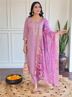Onion pink chanderi heavy thread embroidery work with printed dupatta kurta pant set 2