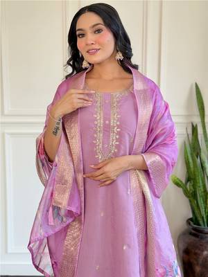 Onion pink chanderi heavy thread embroidery work with printed dupatta kurta pant set 4