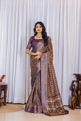 Multi zari geomatric woven silk blend saree with blouse 1