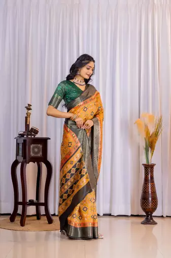 Multi zari geomatric woven silk blend saree with blouse