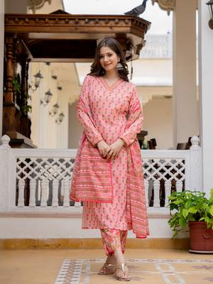 women pink rayon blend floral printed straight kurta trouser with dupatta 6