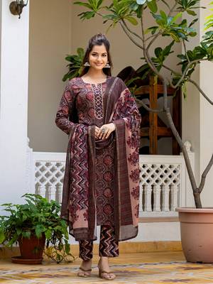 Multi printed cotton blend fancy straight trousers with dupatta 6