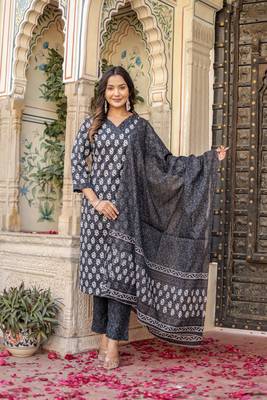 Black Printed Pure Cotton Straight Kurti Pant and Dupatta Set 1