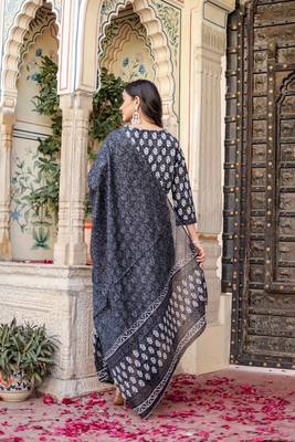 Black Printed Pure Cotton Straight Kurti Pant and Dupatta Set 2